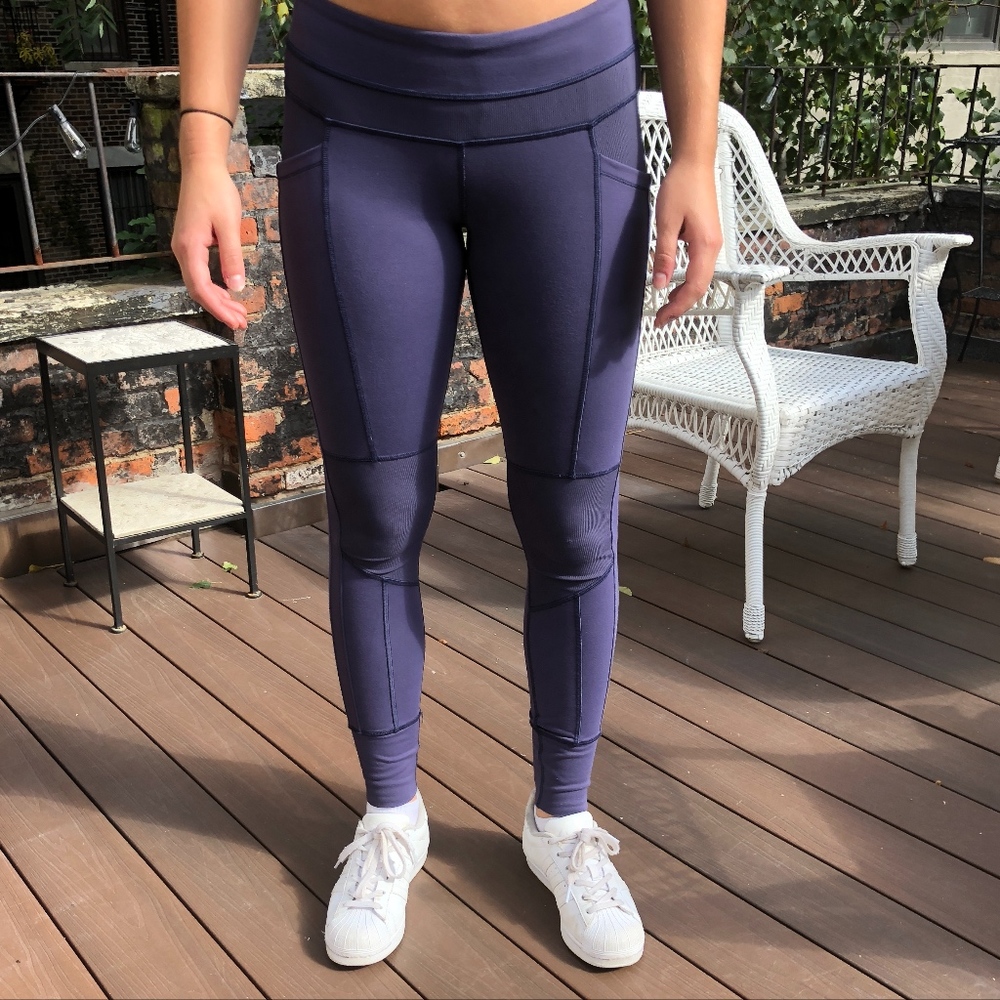 Lululemon Leggings - size 6 (AWESOME pockets!)